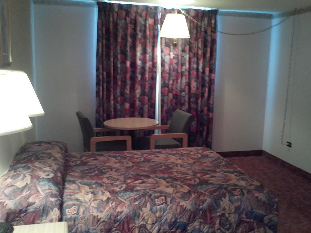 Empire Inn Brandon Exteriör bild